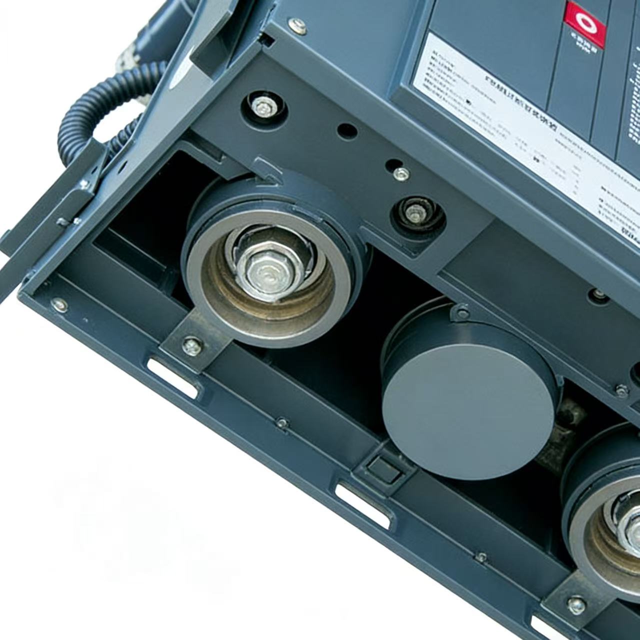 Durable circuit breaker is built to last with robust materials and construction